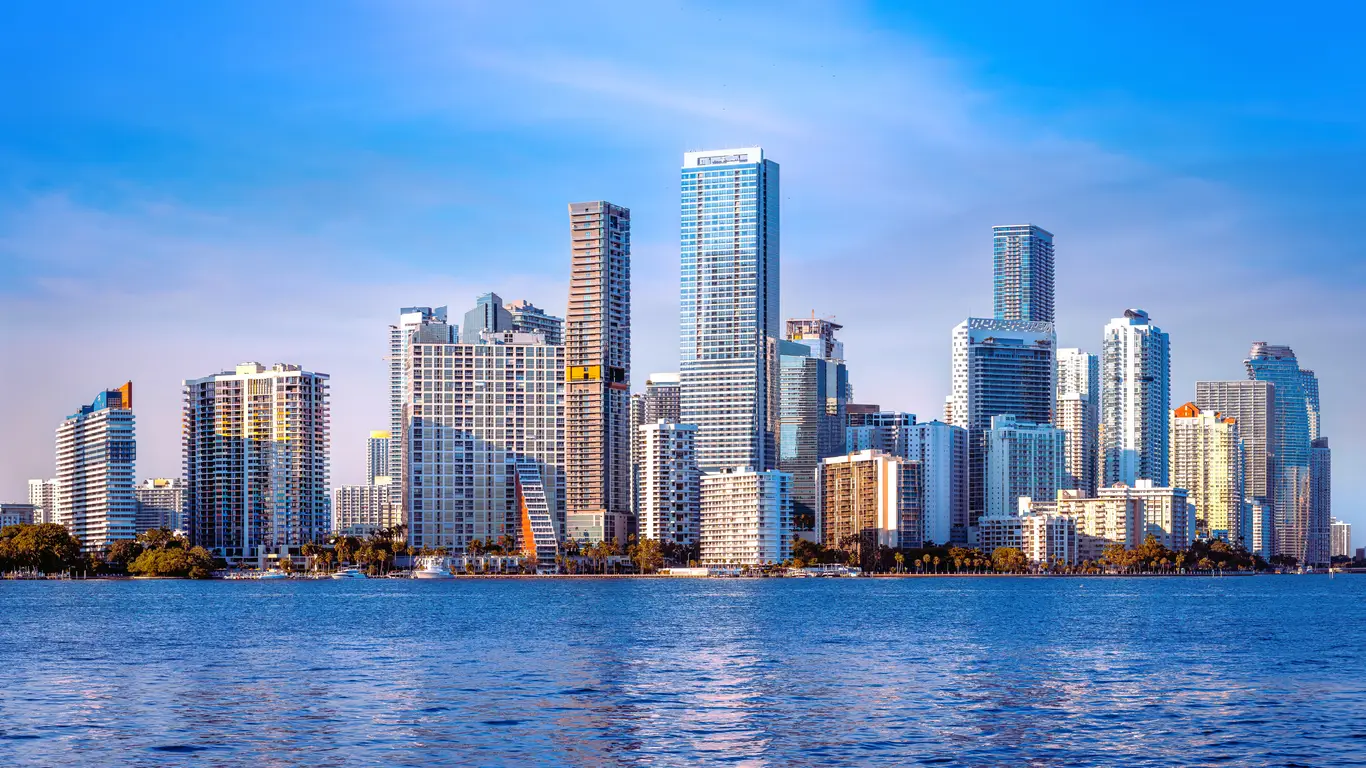 Top Neighborhoods for Real Estate Investment in Miami: A Property Manager's Perspective